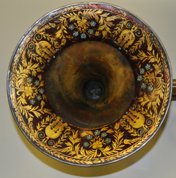 Ornate horn bell