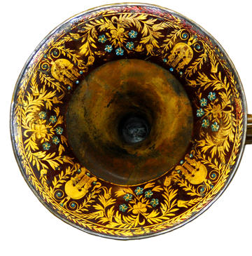 Ornate horn bell